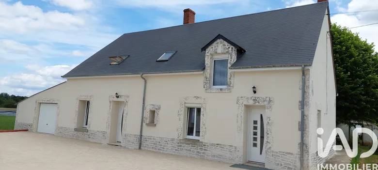 Maison 8 pièces 163 m² · à Contres · 163 m² · 287 000 €