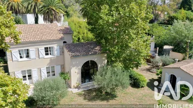 Maison à Toulon (83000)