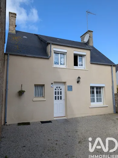 Maison à Créances (50710)