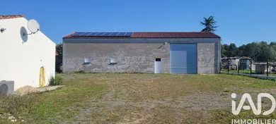 Garage à Saint-Jean-d'Angély (17400)