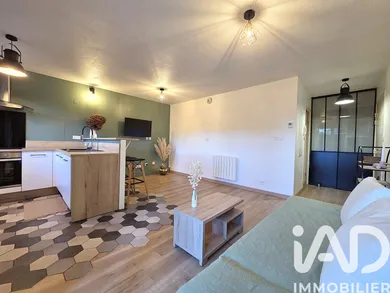 Apartment in Onet-le-Château (12850)