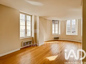 Apartment in Nîmes (30000)