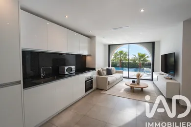 Architectural house in Mougins (06250)