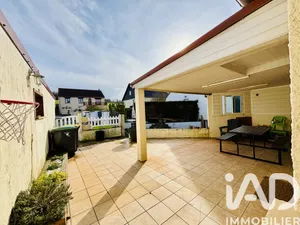 Pavillon à La Grandville (08700)