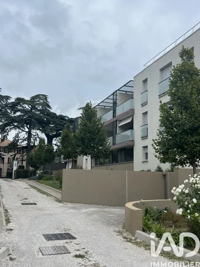 Apartment in Roquevaire (13360)