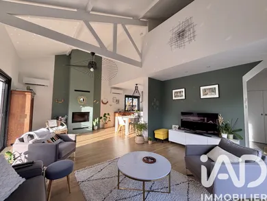 House in Pessac (33600)