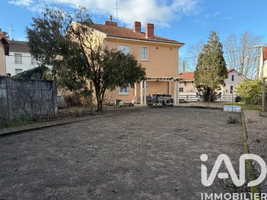 Immeuble à Digoin (71160)