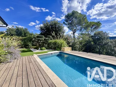 Maison d'architecte à Flassans-sur-Issole (83340)