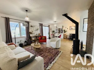 Townhouse in Issé (44520)