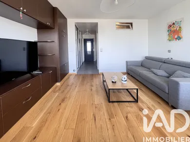 Studio à Puteaux (92800)