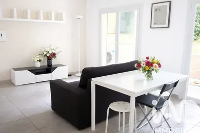 Apartment in Toulon (83000)