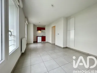 Apartment in Bègles (33130)