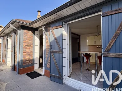 House in Troyes (10000)