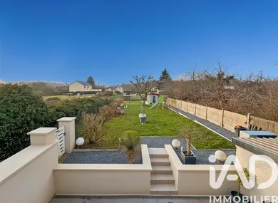 Maison de village à Escombres-et-le-Chesnois (08110)