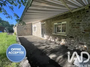 Park home in Saint-Pierre-des-Nids (53370)