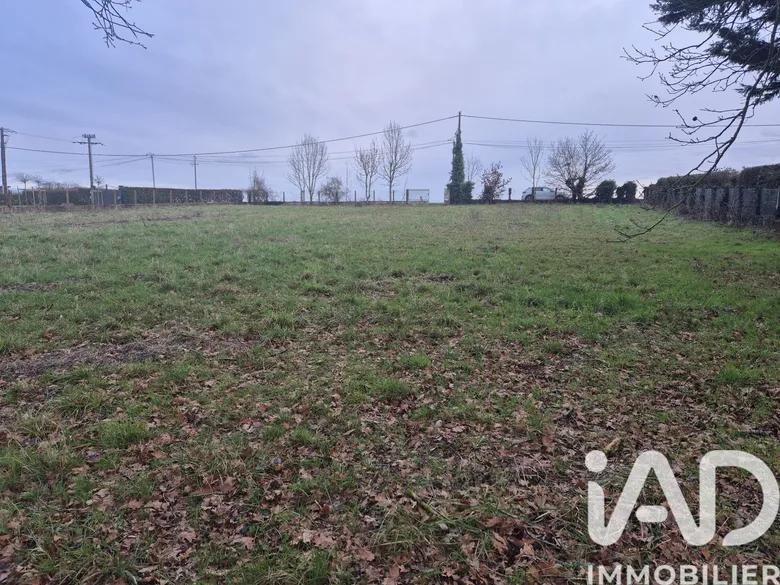 Terrain à Trizay-lès-Bonneval (28800) · 59 500 €