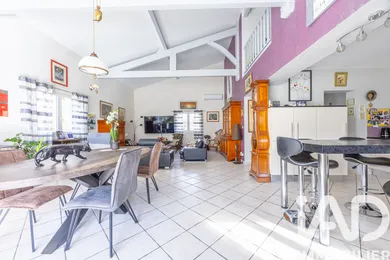 Maison d'architecte à Mios (33380)