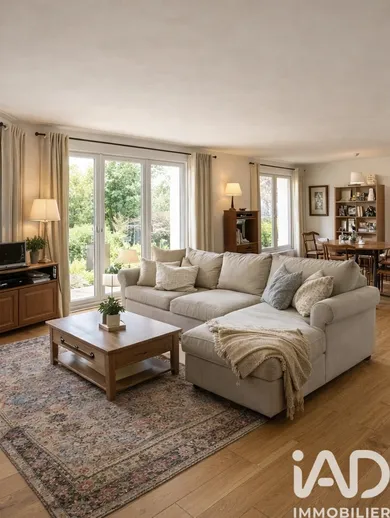 Traditional house in Les Lilas (93260)