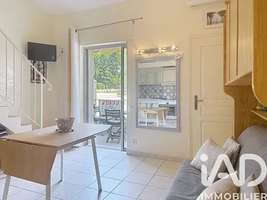 Apartment in Le Lavandou (83980)