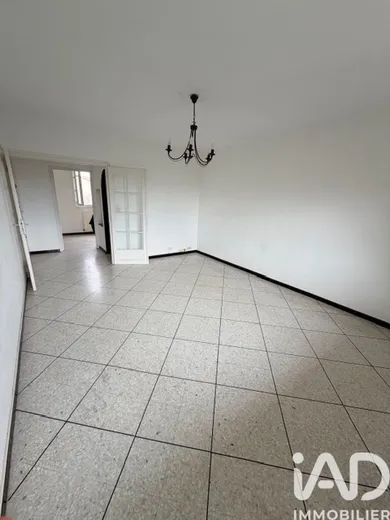 Apartment in Nîmes (30000)