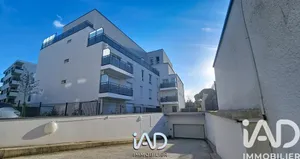 Apartment in Sainte-Geneviève-des-Bois (91700)