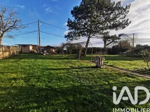 Terrain à Grisy-Suisnes (77166)