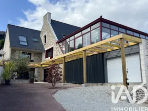 Mansion in Quimper (29000)