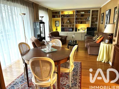Apartment in Saint-Maur-des-Fossés (94100)