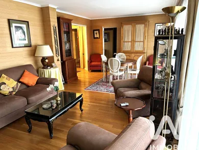 Apartment in Saint-Maur-des-Fossés (94100)