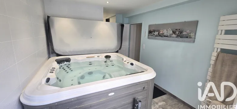 Maison 7 pièces 179 m² · à Saint-Denis-en-Val · 179 m² · 599 000 €