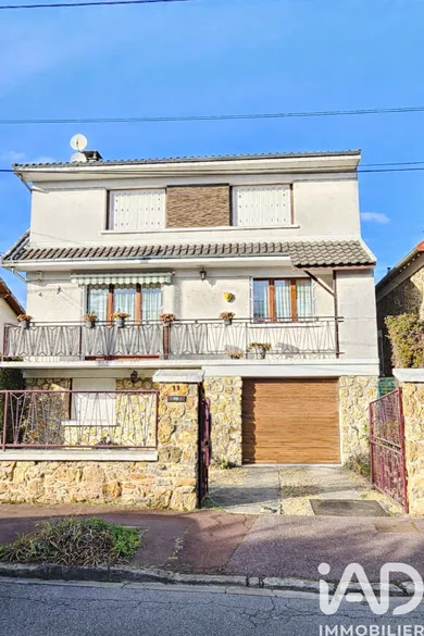 Traditional house in Vaujours (93410)