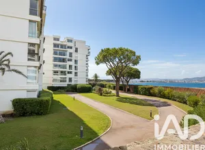 Apartment in Mandelieu-la-Napoule (06210)