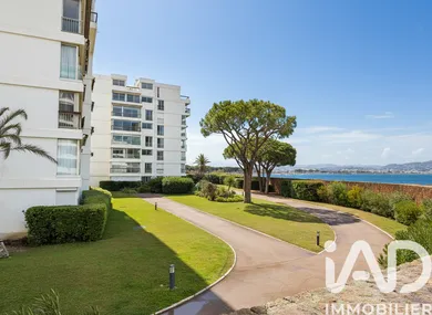 Apartment in Mandelieu-la-Napoule (06210)