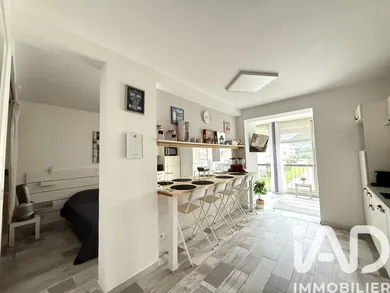 Apartment in Mandelieu-la-Napoule (06210)