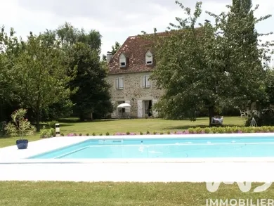 Demeure à Carrère (64160)