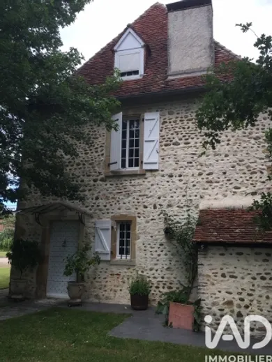 Demeure à Carrère (64160)