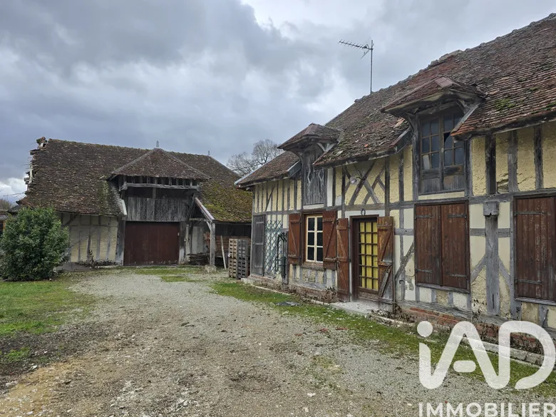 Maison 5 pièces 80 m² · à Villechétif · 80 m² · 186 000 €