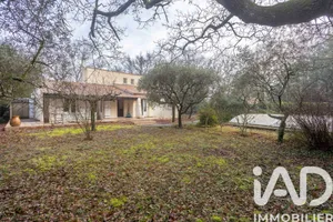 House in Rochefort-du-Gard (30650)