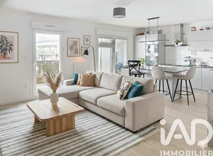 Apartment in Floirac (33270)