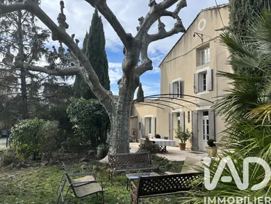 Townhouse in Carpentras (84200)