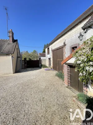 House in Saligny (89100)