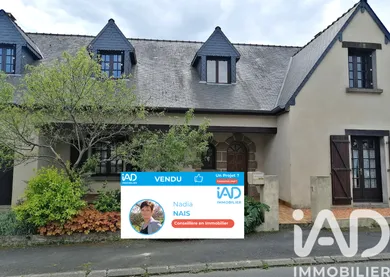 Maison à Saint-Jean-sur-Mayenne (53240)