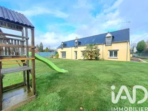 House in La Mézière (35520)