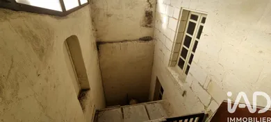 Building in Guîtres (33230)