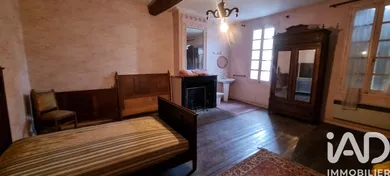 Immeuble à Guîtres (33230)