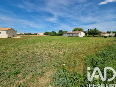 Building plot in Thénezay (79390)