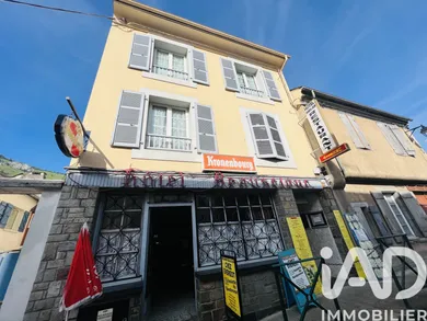 Immeuble à Campan (65710)