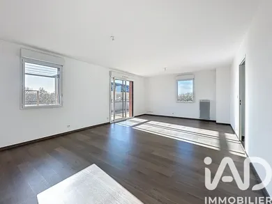 Apartment in Mordelles (35310)