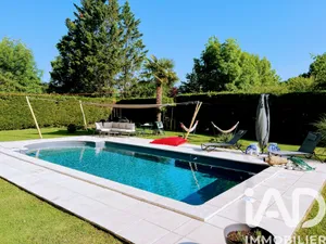 Maison à Camblanes-et-Meynac (33360)