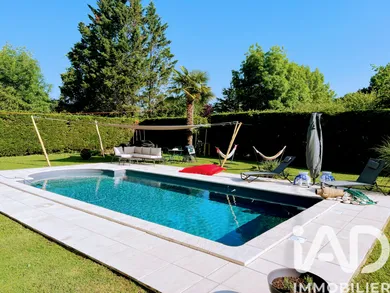 Maison à Camblanes-et-Meynac (33360)